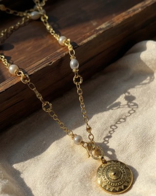 Pearl Madalion Necklace