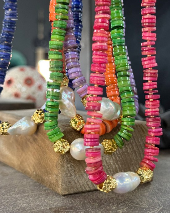 Colors and Pearl Necklace Colors and Pearl Necklace